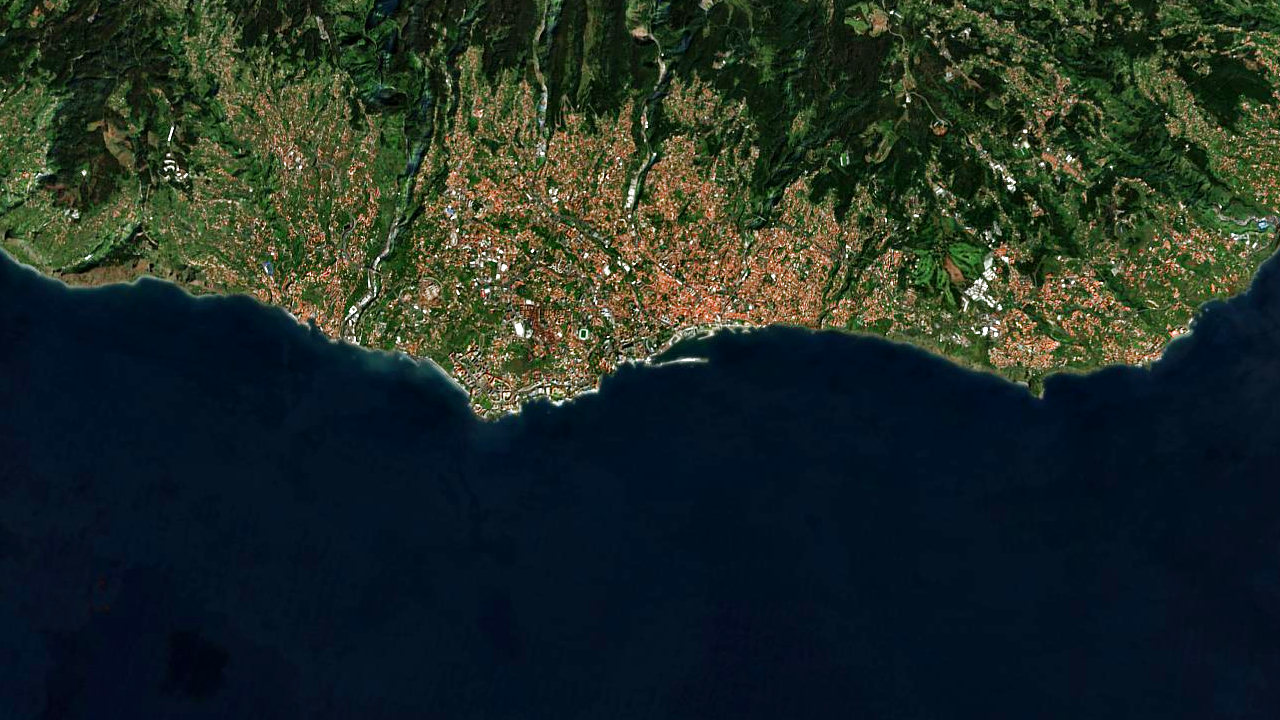 Map showing Azul Diving Madeira