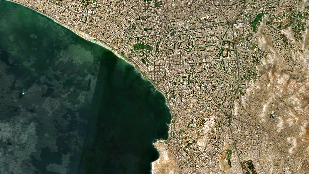 Map showing Hightide Peru Surf School