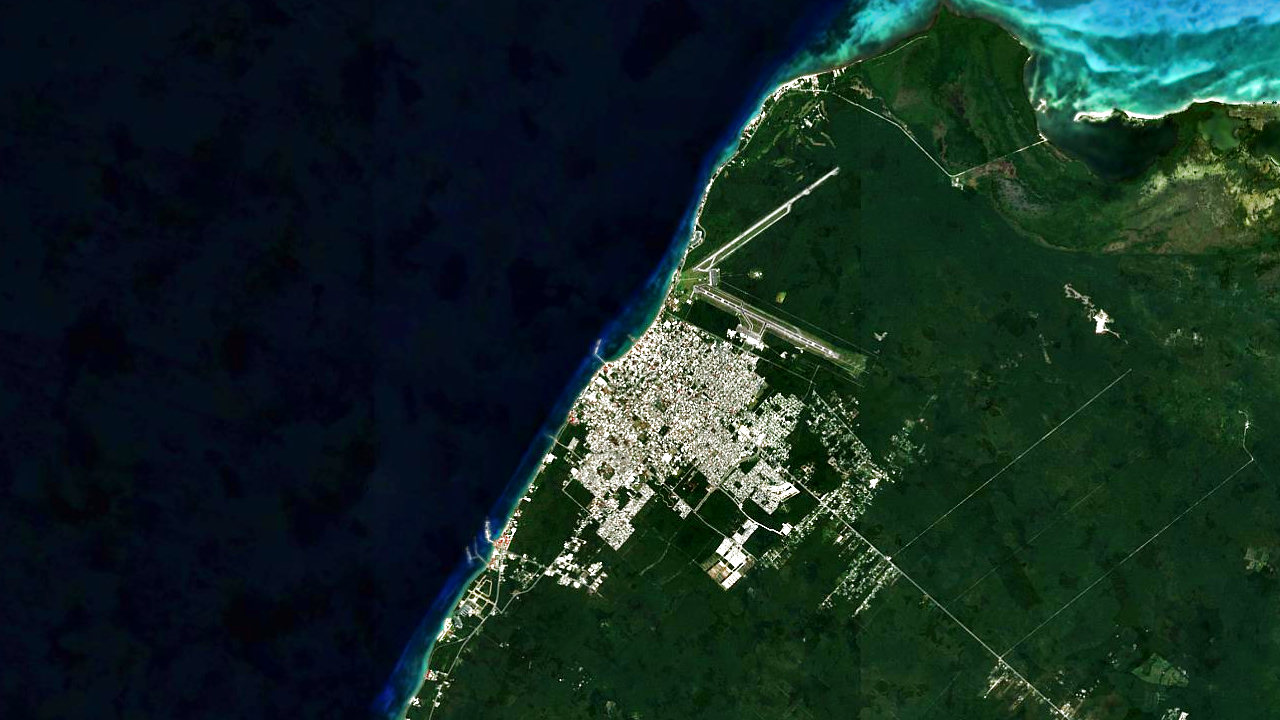 Map showing Barefoot Dive Center Cozumel