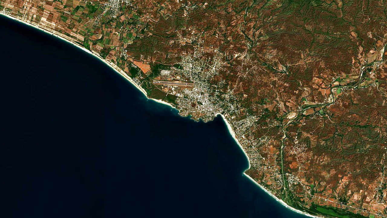 Map showing Oasis Surf & Spanish School