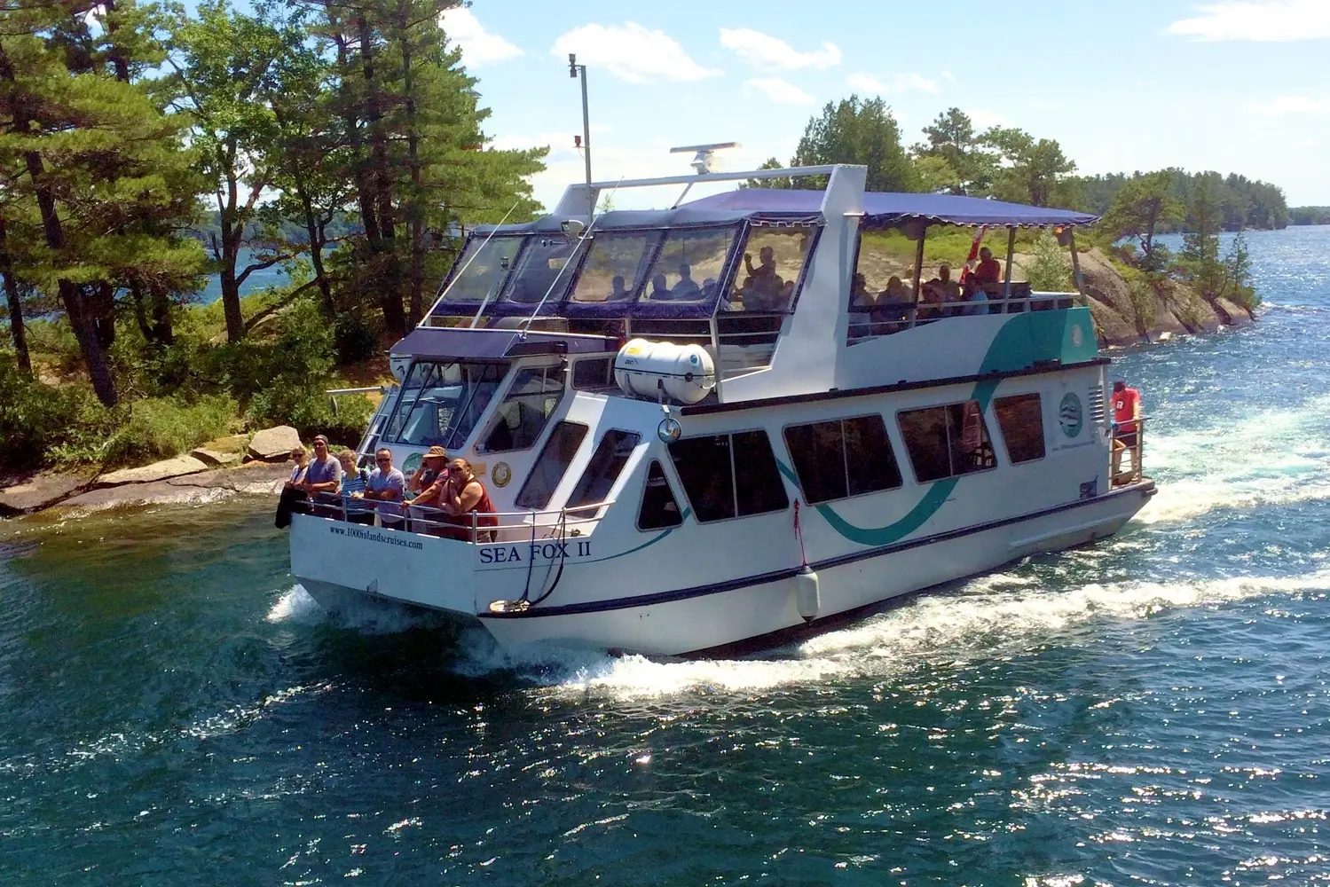 1000 Islands Cruises - Brockville