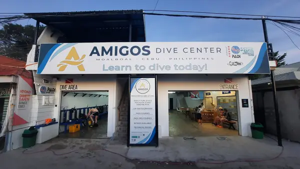 Amigos Dive Center