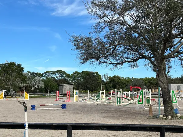 Andrea's Dream Believer Stable, photo 4