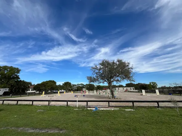 Andrea's Dream Believer Stable, photo 3