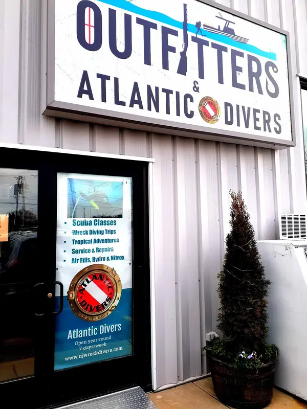 Atlantic Divers in Sea Gear Outfitters