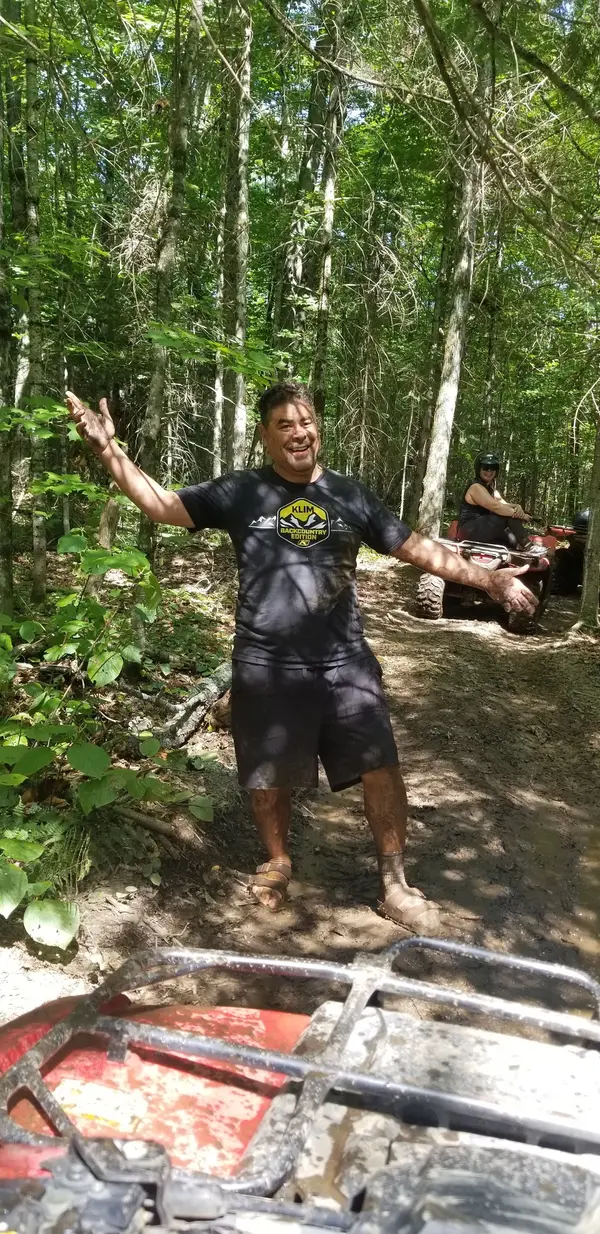 Back Country Tours Inc., photo 3