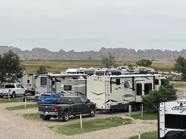 Badlands Hotel & Campground