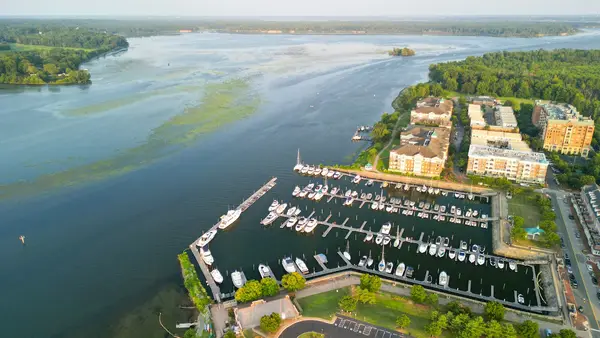 Belmont Bay Harbor Marina