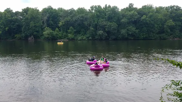 Big Bear Gear River Tubing Center, Frenchtown, NJ