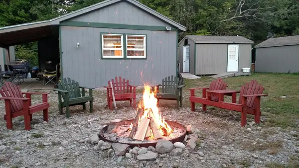 Black Bear Outfitters Of Maine