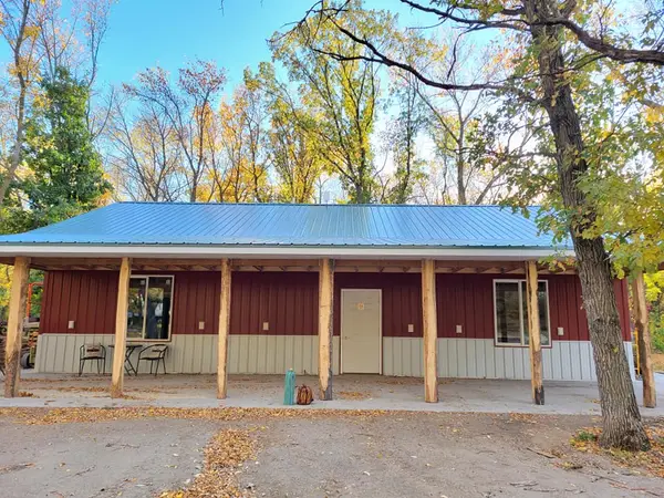 Black Tiger Bay Campground (Long-term Lot Rentals)