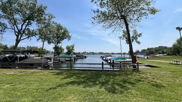 Boathouse Marina Cass Lake