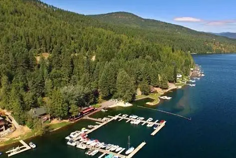Bottle Bay Resort & Marina