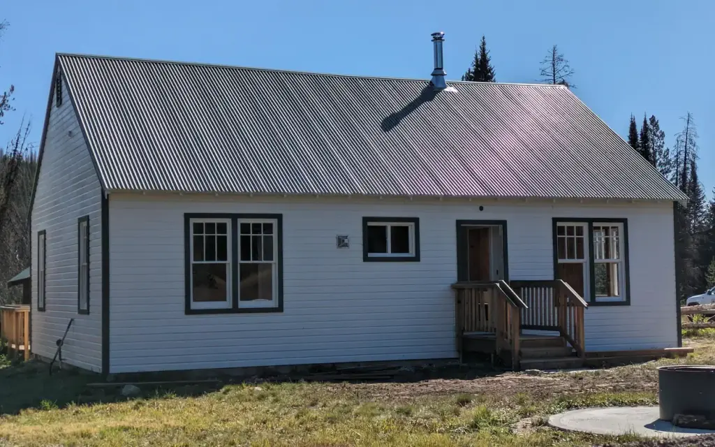 Burgdorf Guard Station, a Forest Service cabin rental