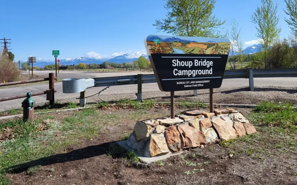 Shoup Bridge Campground, a BLM campground
