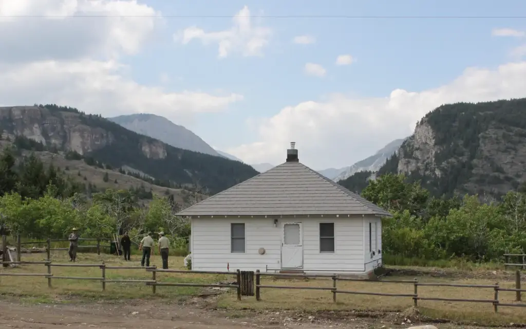 Ear Mountain Cabin, a Forest Service cabin rental