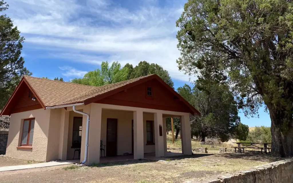 Canelo Ranger Office, a Forest Service cabin rental