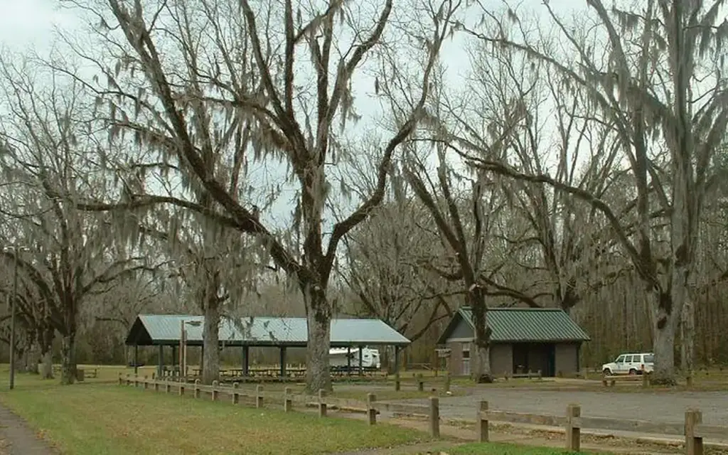 Lock 1, an Army Corps group camp