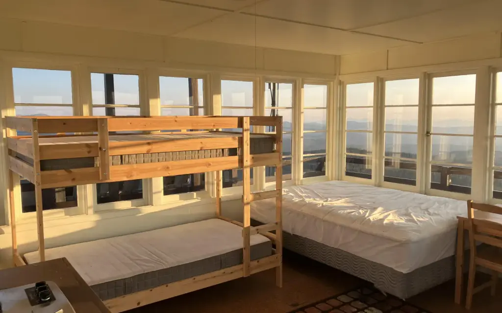 Blackhall Lookout, a Forest Service cabin rental