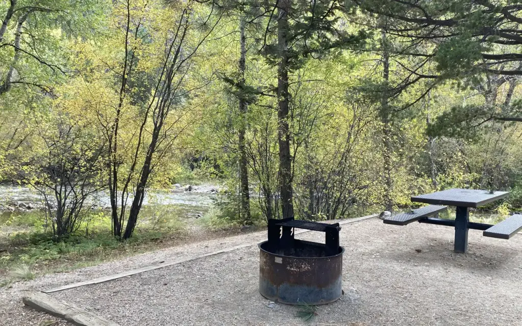 Chalk Lake, a Forest Service campground