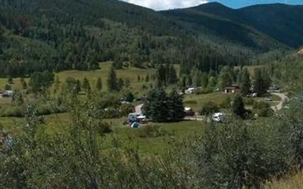 Mollie B_white River, a Forest Service campground