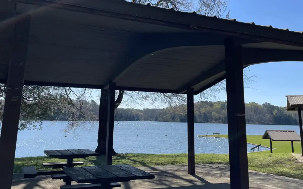 Davis Lake Campground, a Forest Service campground