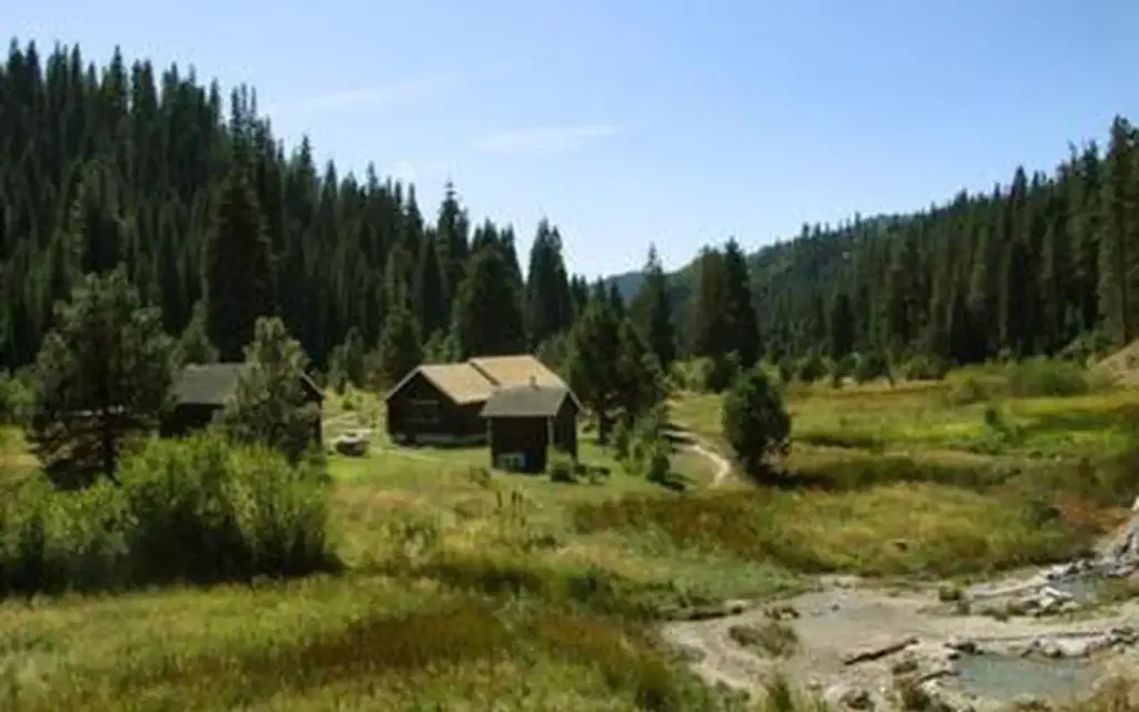 Boiling Springs Cabin, a Forest Service cabin rental