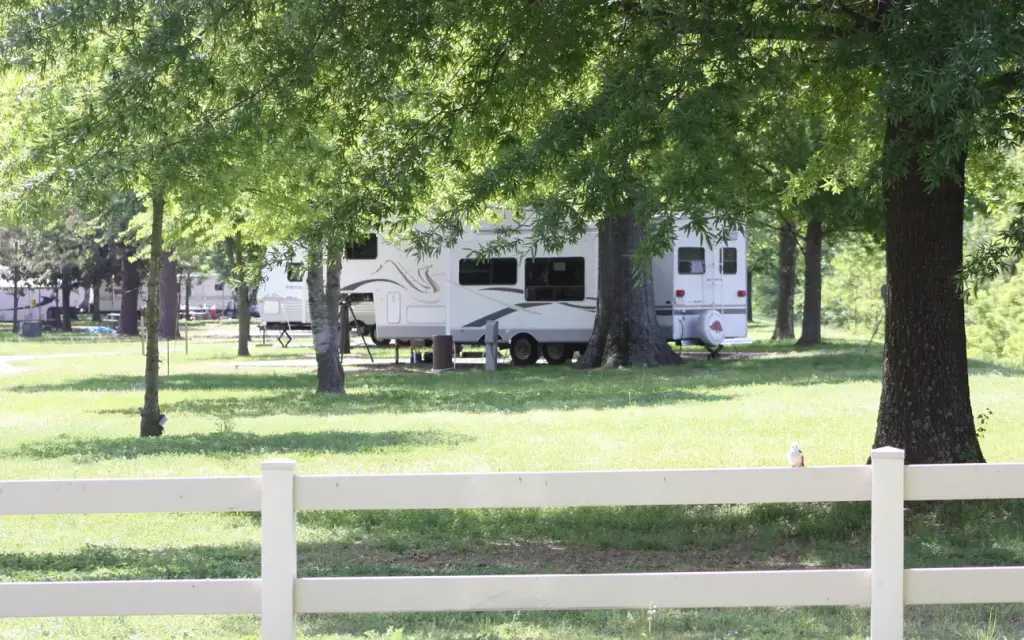 Old Post Road, an Army Corps campground
