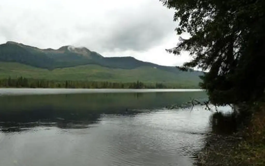 Florence Lake (East) Cabin, a Forest Service cabin rental