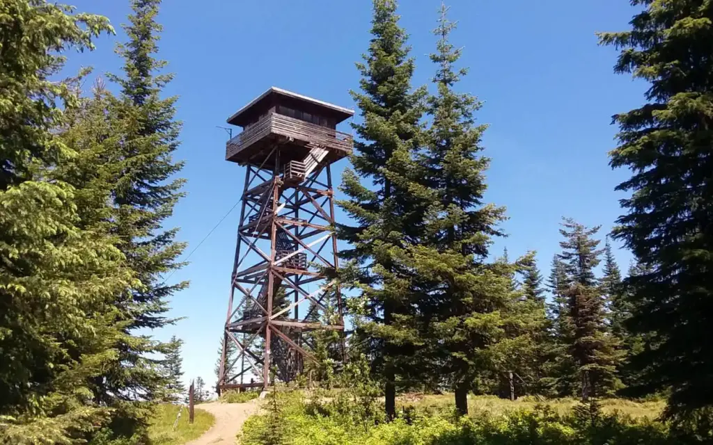 Lookout Butte Lookout, a Forest Service cabin rental