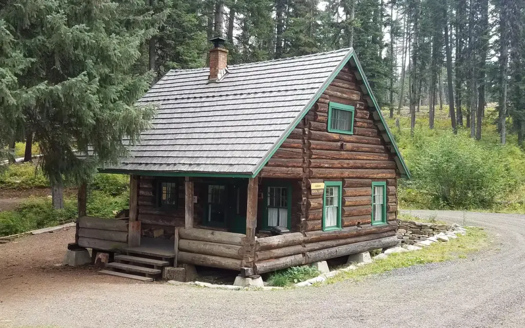 Adams Ranger Station, a Forest Service cabin rental