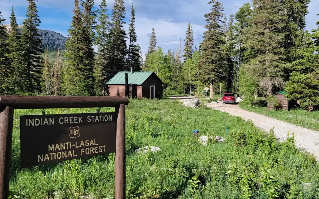 Indian Creek Guard Station, a Forest Service cabin rental