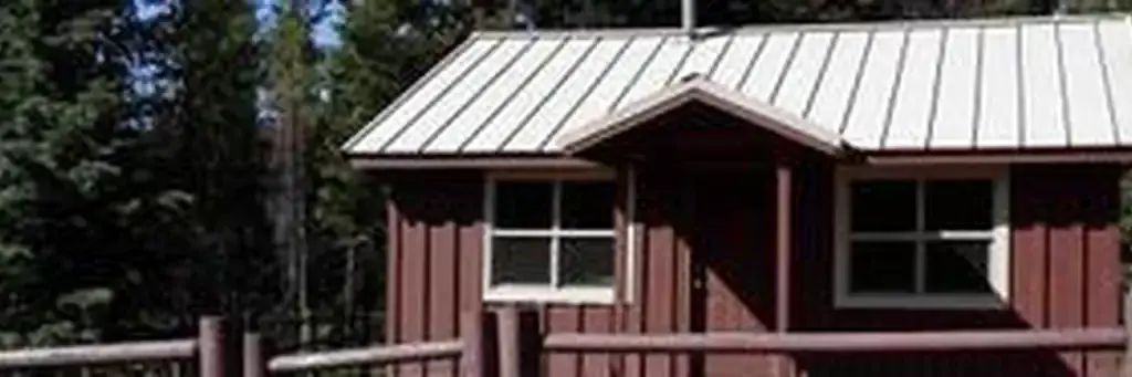 Short Creek Guard Station, a Forest Service cabin rental
