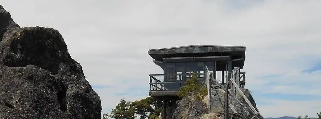 Acker Rock Lookout, a Forest Service cabin rental