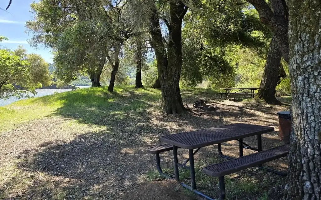Boat-in Sites (Lake Sonoma), an Army Corps campground