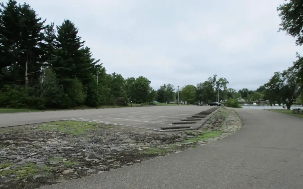 Mill Creek Camping (Berlin Lake), an Army Corps campground