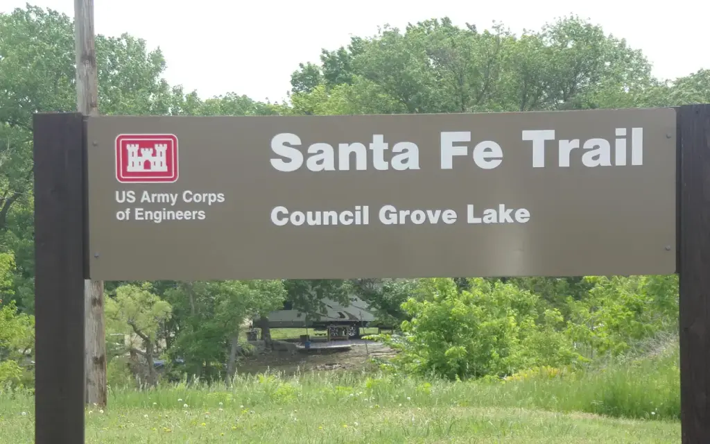 Santa Fe Trail, an Army Corps campground