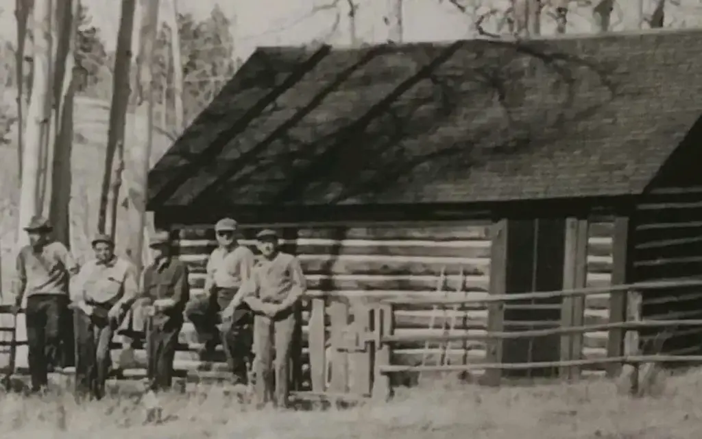 Bassam Guard Station, a Forest Service cabin rental