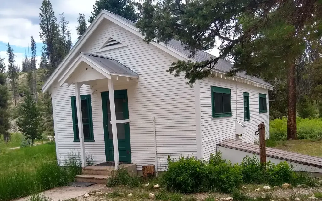 Beaver Creek Cabin, a Forest Service cabin rental
