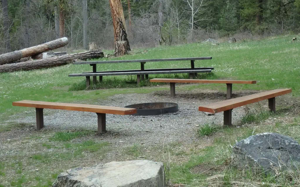 Pine Flats Group Campground, a Forest Service group camp