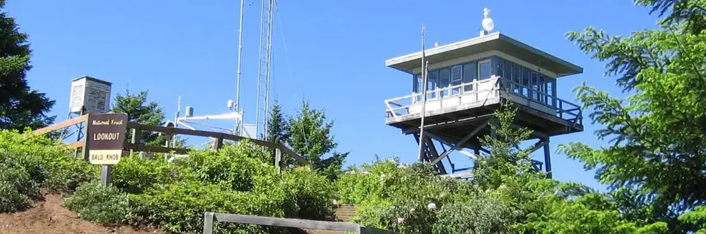 Bald Knob Lookout, a Forest Service cabin rental
