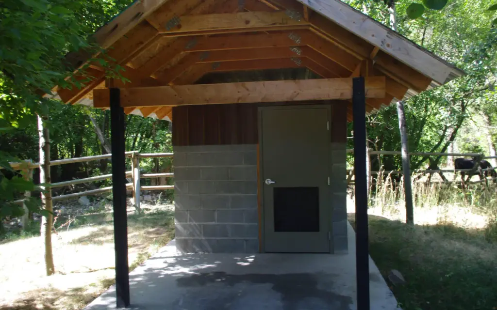 Cub River Guard Station, a Forest Service cabin rental