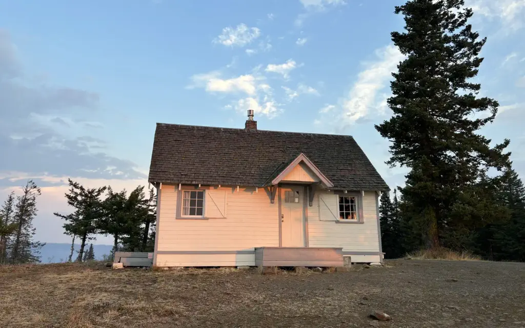Wenatchee Guard Station, a Forest Service cabin rental