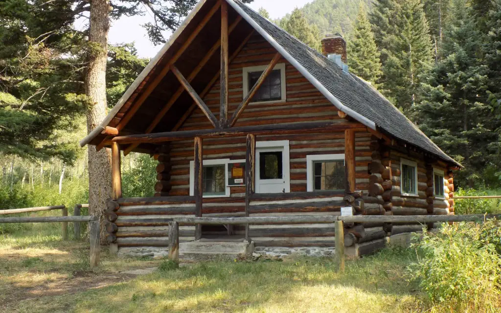 Bear Creek Cabin, a Forest Service cabin rental