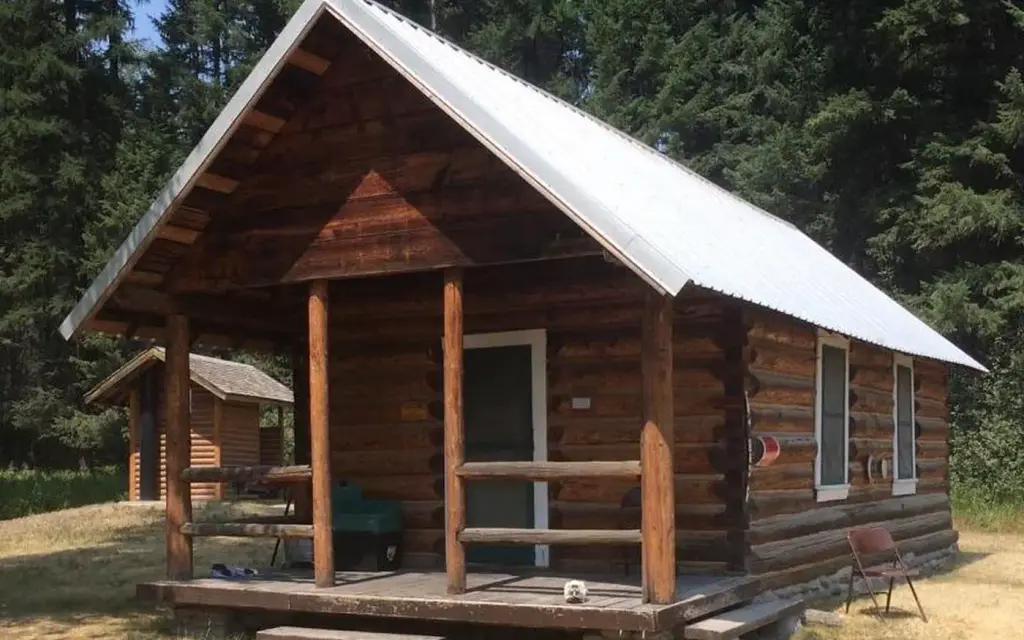 Ford Cabin, a Forest Service cabin rental