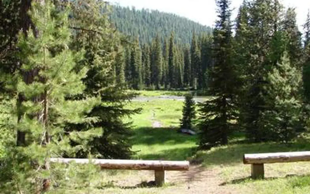 Two Color Guard Station, a Forest Service cabin rental