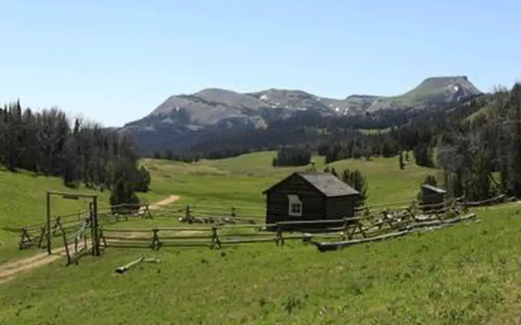 Black Butte Cabin, a Forest Service cabin rental