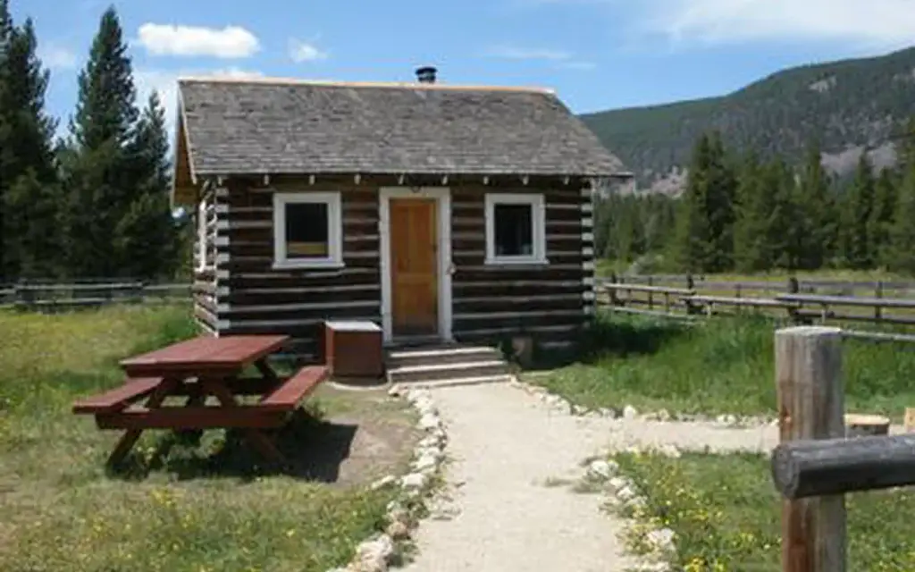 Moose Lake Cabin, a Forest Service cabin rental