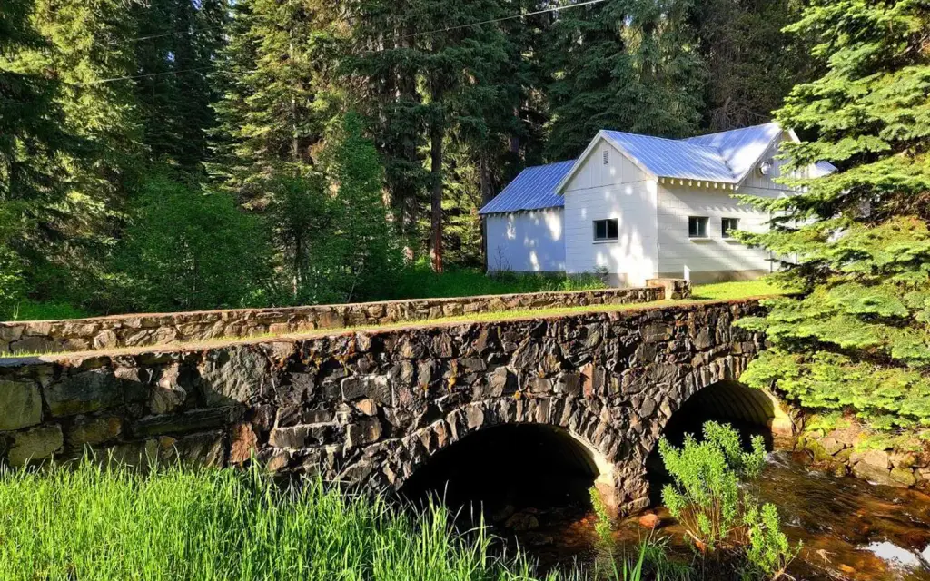 Savenac Cookhouse, a Forest Service cabin rental