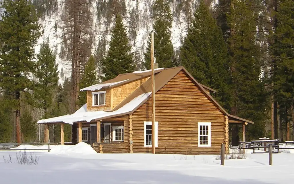 Monture Guard Station Cabin, a Forest Service cabin rental